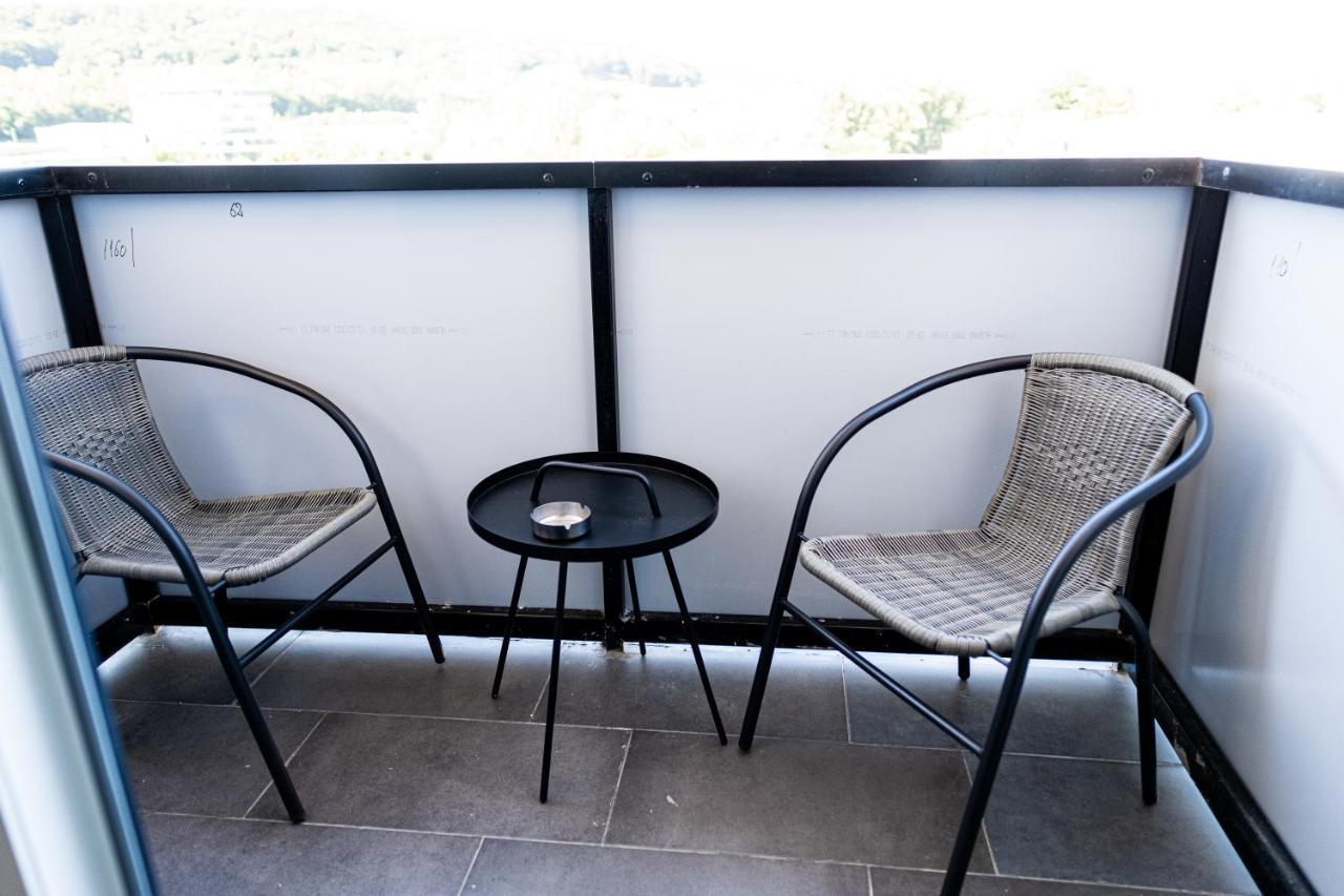 Majo Aparthotel Cluj-Napoca Esterno foto
